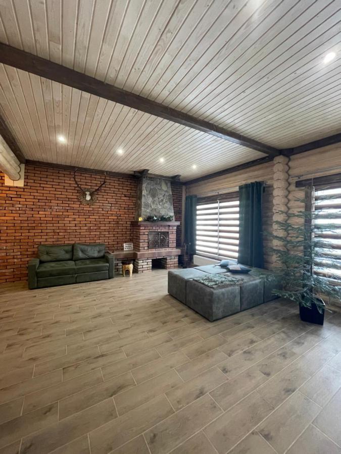 Карпатська Криївка Apartamento Yasinya Exterior foto