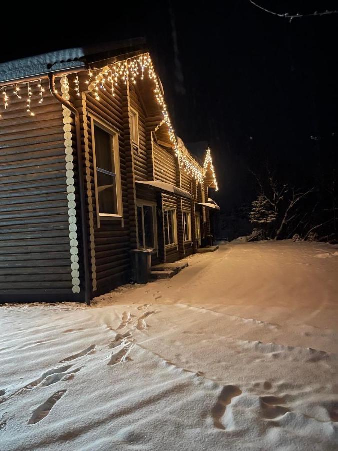 Карпатська Криївка Apartamento Yasinya Exterior foto