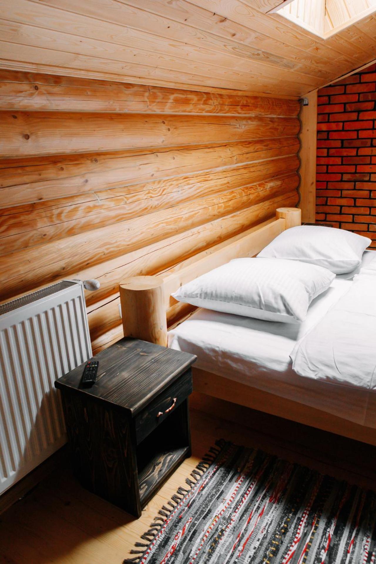 Карпатська Криївка Apartamento Yasinya Exterior foto