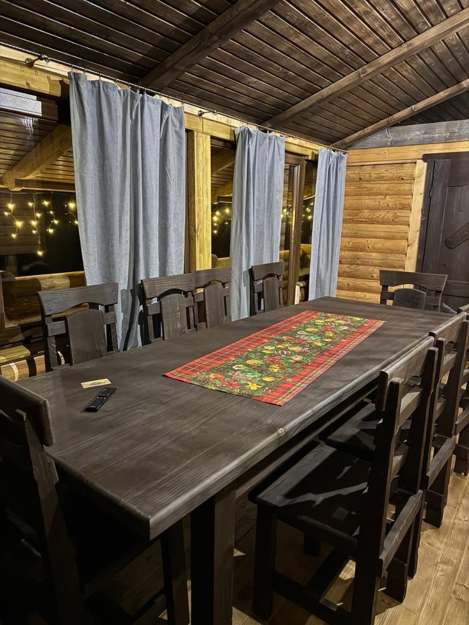 Карпатська Криївка Apartamento Yasinya Exterior foto